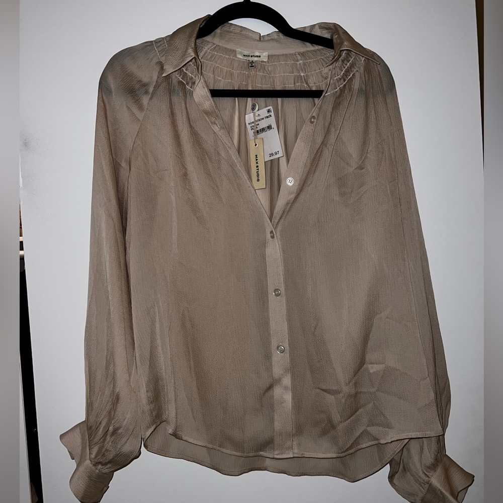 Women’s blouse